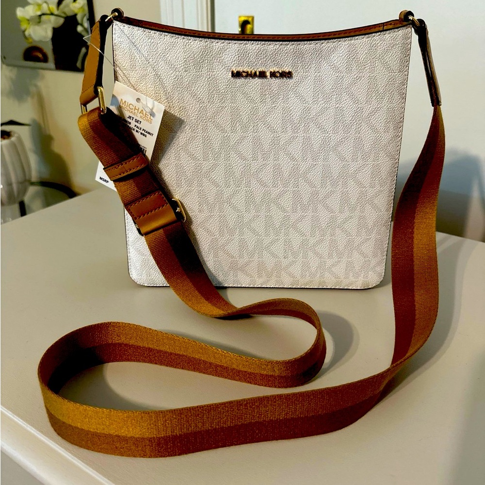 ⚡️⚡️New Michael Kors crossbody bag
